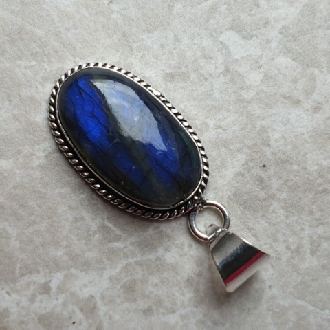 Labradorite pendant 25x15 mm no A127 Labradorite pendant 25x15 mm no A127