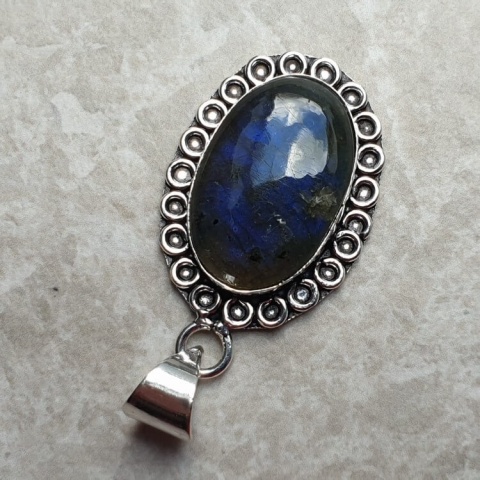 Labradorite pendant 25x16 mm no A160 Labradorite pendant 25x16 mm no A160