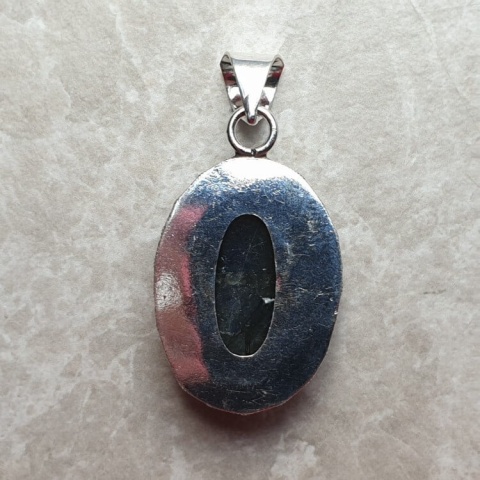 Labradorite pendant 25x16 mm no A160 Labradorite pendant 25x16 mm no A160