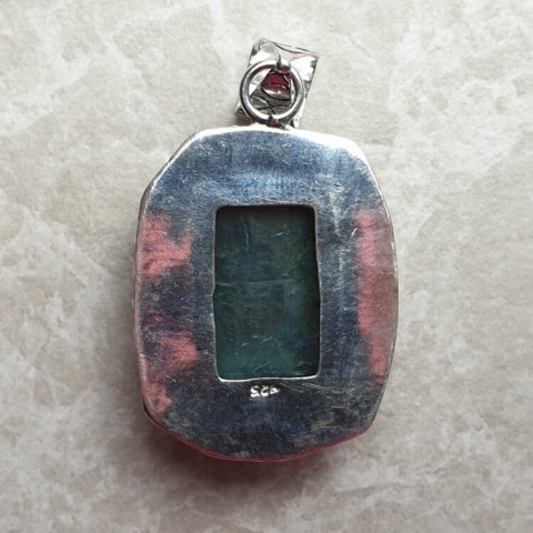 Labradorite pendant 25x17 mm no A182
