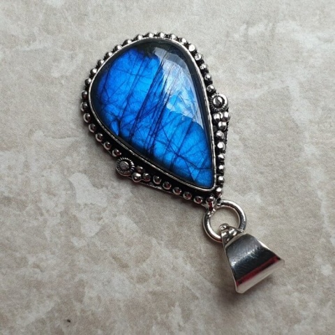 Labradorite pendant 25x17 mm no A256 Labradorite pendant 25x17 mm no A256