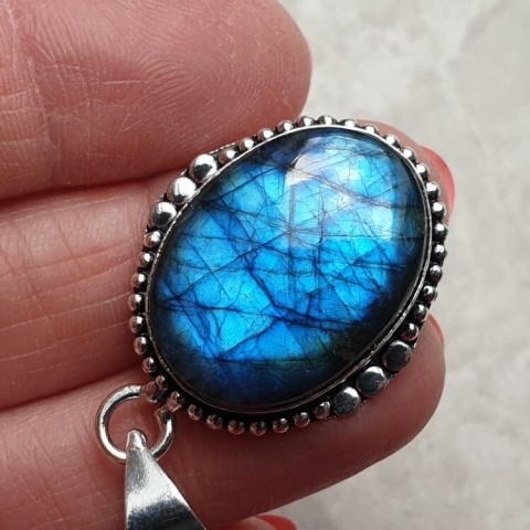 Labradorite pendant 25x19 mm no A169 Labradorite pendant 25x19 mm no A169