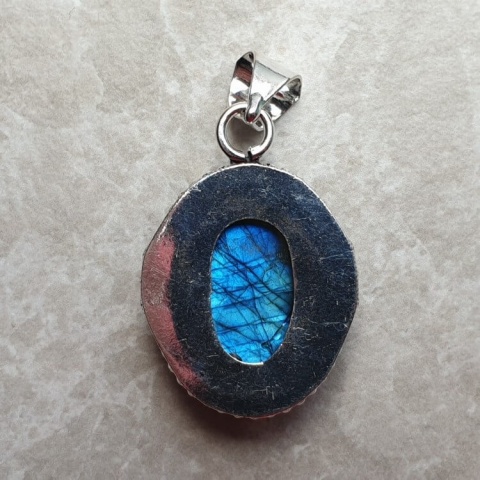 Labradorite pendant 25x19 mm no A169 Labradorite pendant 25x19 mm no A169