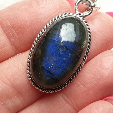 Labradorite pendant 26x16 mm no A109 Labradorite pendant 26x16 mm no A109