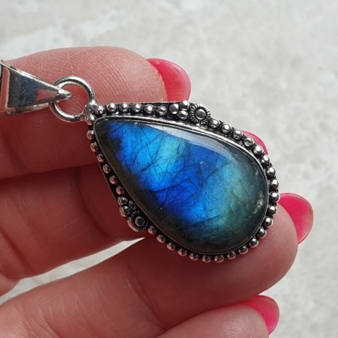 Labradorite pendant 26x16 mm no A115 Labradorite pendant 26x16 mm no A115