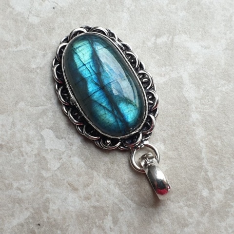 Labradorite pendant 26x16 mm no A249 Labradorite pendant 26x16 mm no A249