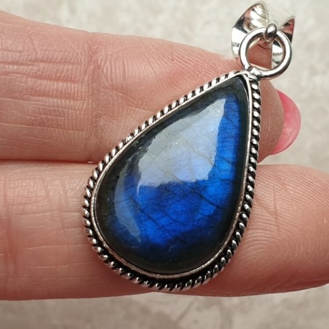 Labradorite pendant 26x16 mm no A58 Labradorite pendant 26x16 mm no A58