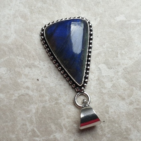 Labradorite pendant 26x17 mm no A135 Labradorite pendant 26x17 mm no A135