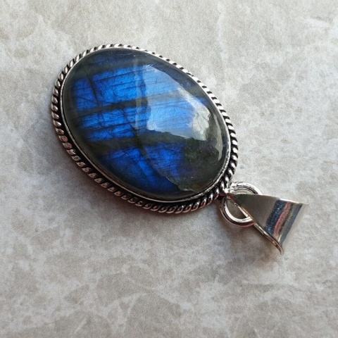 Labradorite pendant 26x18 mm no A244 Labradorite pendant 26x18 mm no A244