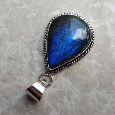 Labradorite pendant 26x19 mm no A240 Labradorite pendant 26x19 mm no A240