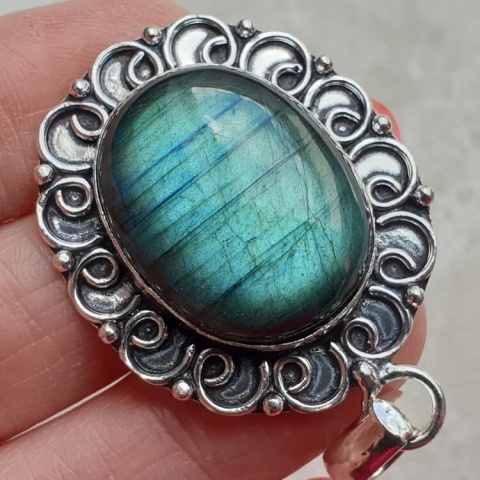 Labradorite pendant 26x20 mm no A217