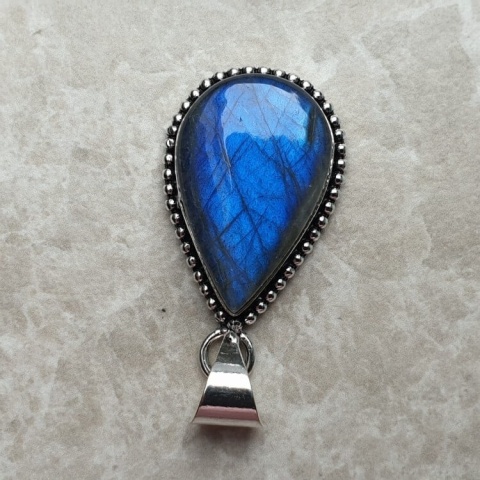 Labradorite pendant 27x18 mm no A61 Labradorite pendant 27x18 mm no A61