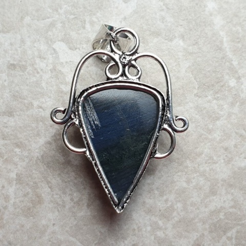 Labradorite pendant 27x19 mm no A113 Labradorite pendant 27x19 mm no A113