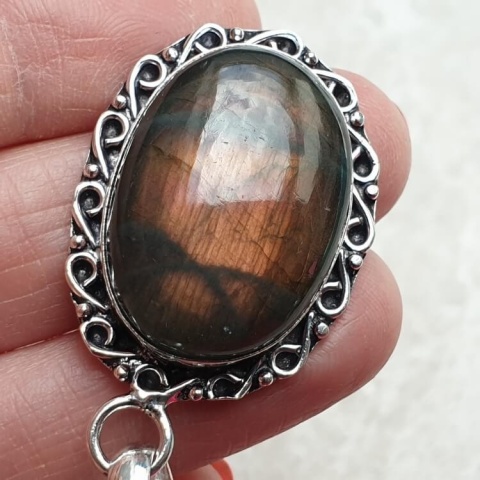 Labradorite pendant 27x19 mm no A209 Labradorite pendant 27x19 mm no A209