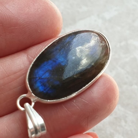 Labradorite pendant 28x17 mm no A370 Labradorite pendant 28x17 mm no A370