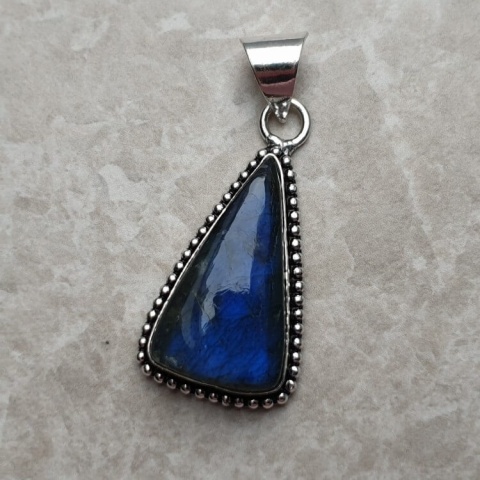 Labradorite pendant 28x17 mm no A57 Labradorite pendant 28x17 mm no A57