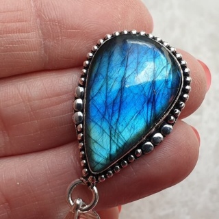 Labradorite pendant 28x18 mm no A222