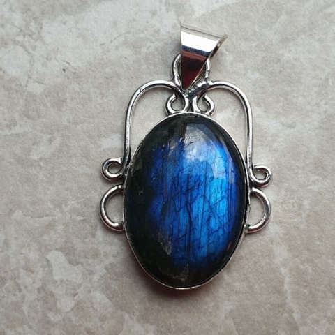 Labradorite pendant 28x20 mm no A224 Labradorite pendant 28x20 mm no A224