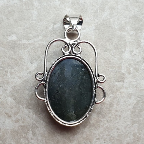 Labradorite pendant 28x20 mm no A224 Labradorite pendant 28x20 mm no A224