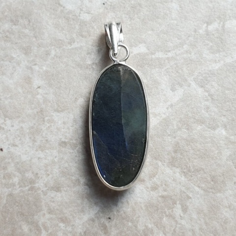Labradorite pendant 29x14 mm no A352