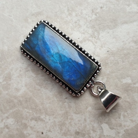 Labradorite pendant 29x14 mm no A90 Labradorite pendant 29x14 mm no A90