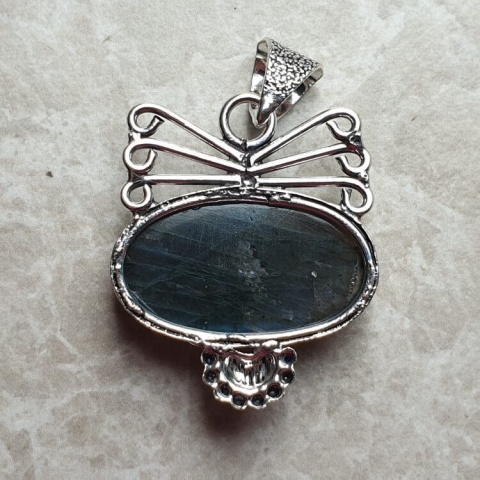 Labradorite pendant 29x17 mm no A132 Labradorite pendant 29x17 mm no A132