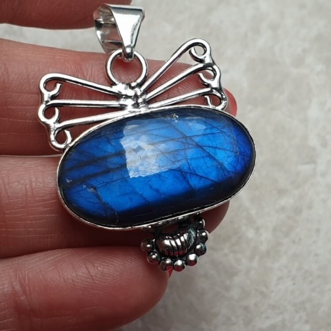 Labradorite pendant 29x17 mm no A165 Labradorite pendant 29x17 mm no A165