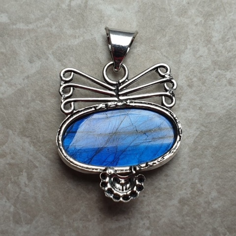 Labradorite pendant 29x17 mm no A165 Labradorite pendant 29x17 mm no A165