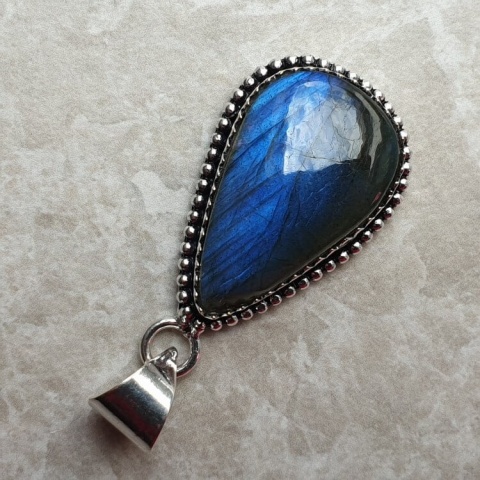 Labradorite pendant 29x18 mm no A199 Labradorite pendant 29x18 mm no A199