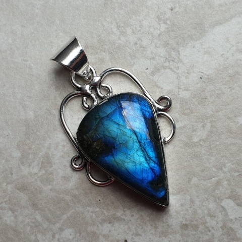 Labradorite pendant 29x20 mm no A120 Labradorite pendant 29x20 mm no A120