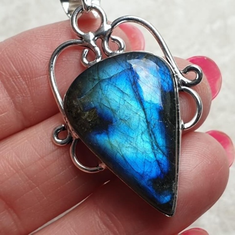 Labradorite pendant 29x20 mm no A120 Labradorite pendant 29x20 mm no A120