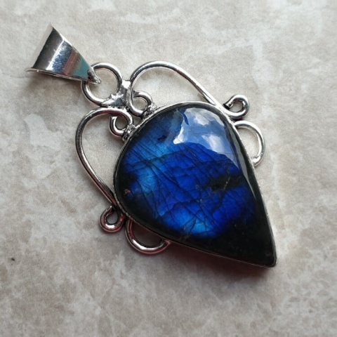 Labradorite pendant 29x20 mm no A159 Labradorite pendant 29x20 mm no A159