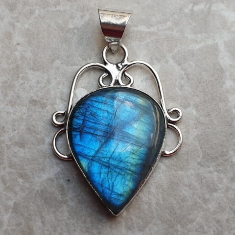Labradorite pendant 29x23 mm no A229 Labradorite pendant 29x23 mm no A229