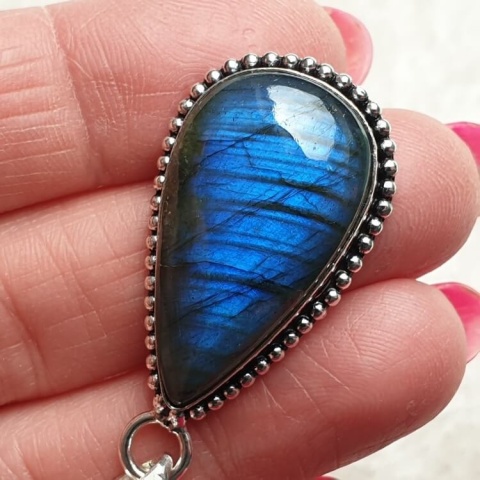 Labradorite pendant 30x17 mm no A110 Labradorite pendant 30x17 mm no A110