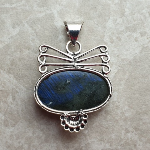 Labradorite pendant 30x18 mm no A179 Labradorite pendant 30x18 mm no A179