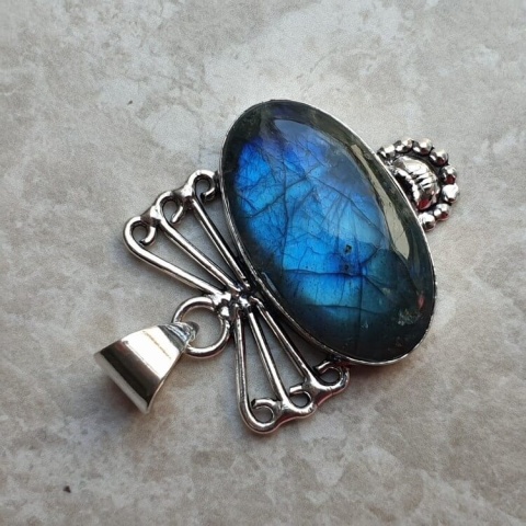 Labradorite pendant 30x18 mm no A190 Labradorite pendant 30x18 mm no A190