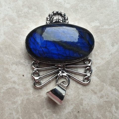 Labradorite pendant 30x18 mm no A86 Labradorite pendant 30x18 mm no A86