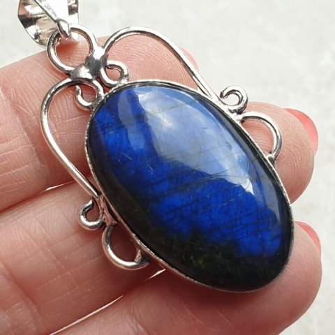 Labradorite pendant 30x19 mm no A218 Labradorite pendant 30x19 mm no A218