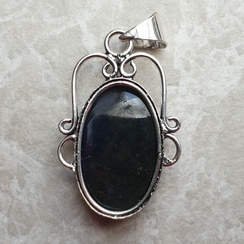 Labradorite pendant 30x19 mm no A218 Labradorite pendant 30x19 mm no A218