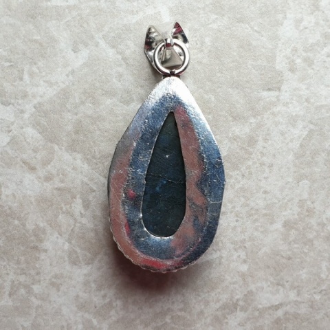 Labradorite pendant 31x16 mm no A108