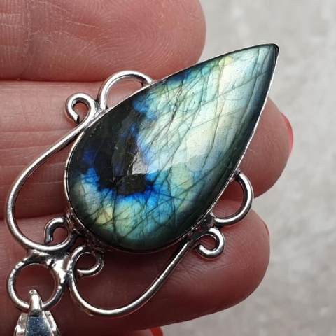 Labradorite pendant 31x16 mm no A144 Labradorite pendant 31x16 mm no A144