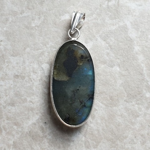 Labradorite pendant 31x16 mm no A355 Labradorite pendant 31x16 mm no A355