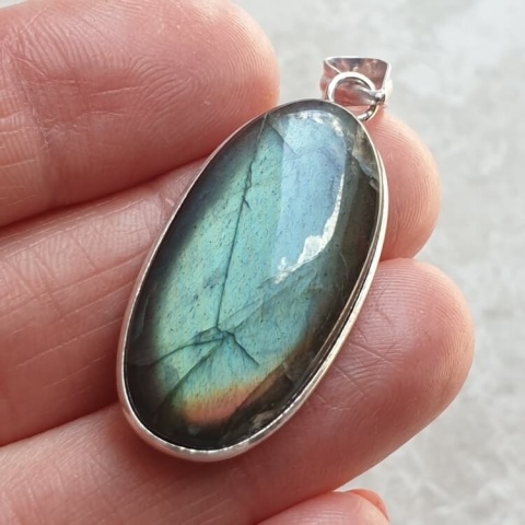 Labradorite pendant 31x17 mm no A380 Labradorite pendant 31x17 mm no A380