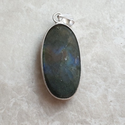 Labradorite pendant 31x17 mm no A380 Labradorite pendant 31x17 mm no A380