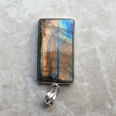 Labradorite pendant 31x18 mm no A297 Labradorite pendant 31x18 mm no A297