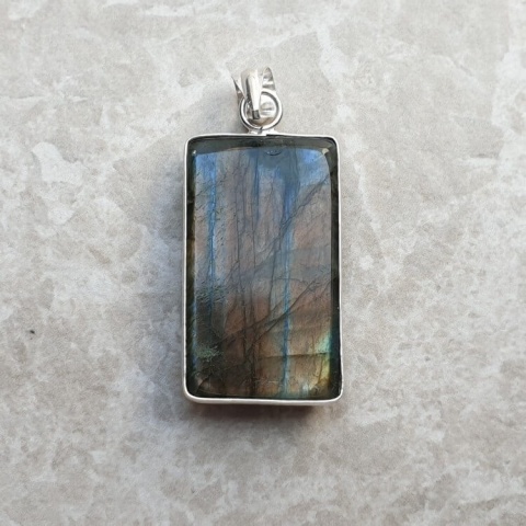 Labradorite pendant 31x18 mm no A297 Labradorite pendant 31x18 mm no A297