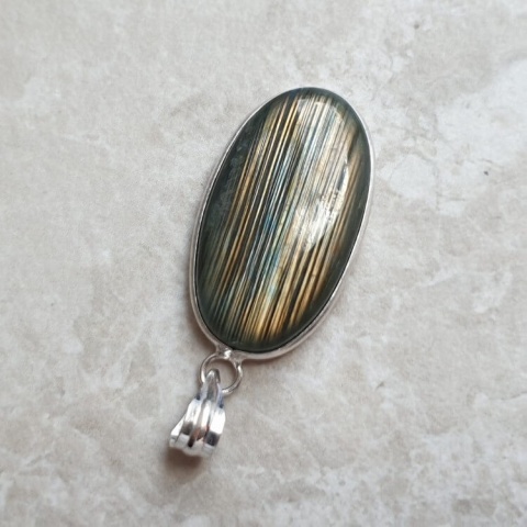 Labradorite pendant 31x18 mm no A379 Labradorite pendant 31x18 mm no A379