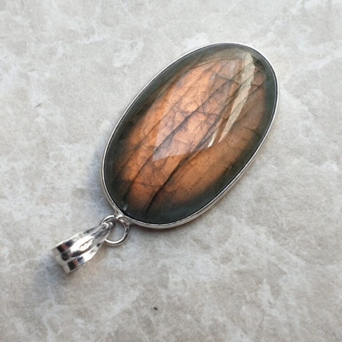Labradorite pendant 31x20 mm no A263 Labradorite pendant 31x20 mm no A263