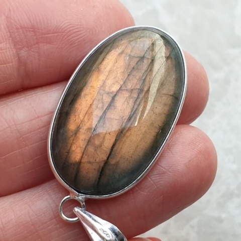 Labradorite pendant 31x20 mm no A263 Labradorite pendant 31x20 mm no A263
