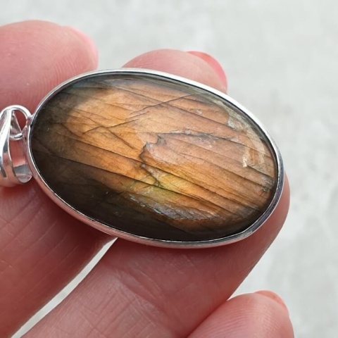 Labradorite pendant 31x21 mm no A279 Labradorite pendant 31x21 mm no A279